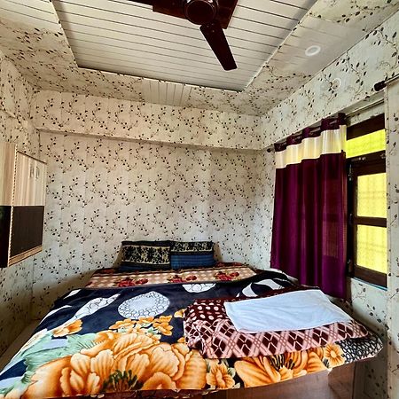 Astha Guest House Gopeshwar Экстерьер фото
