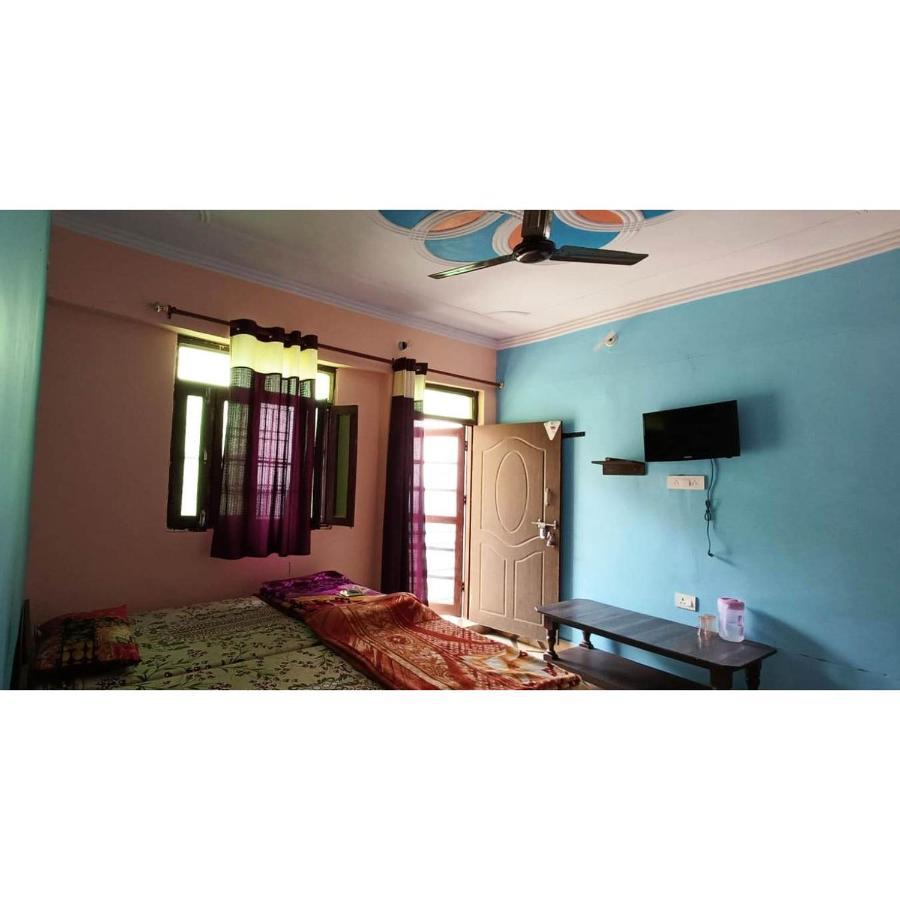 Astha Guest House Gopeshwar Экстерьер фото