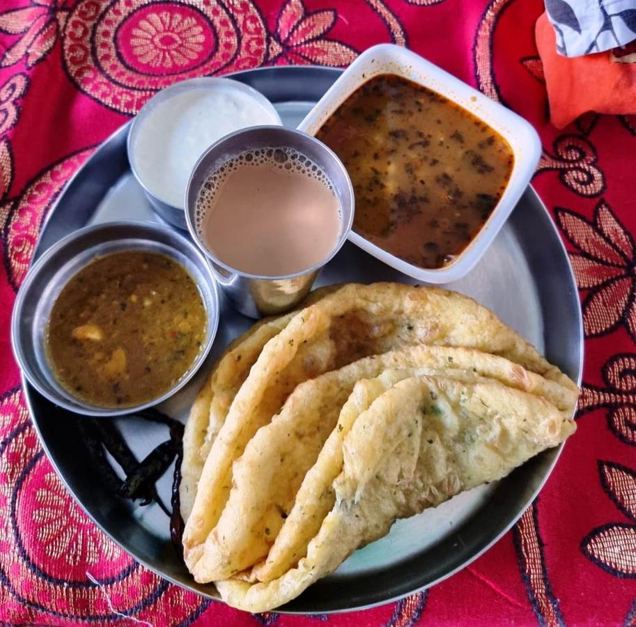 Astha Guest House Gopeshwar Экстерьер фото